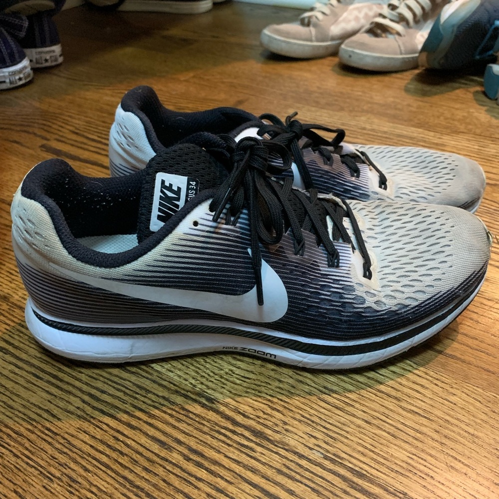 Nike Zoom Pegasus sneaker
